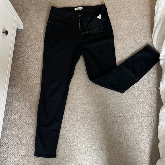 Denim - Madewell 10” High Rise Skinny Jean